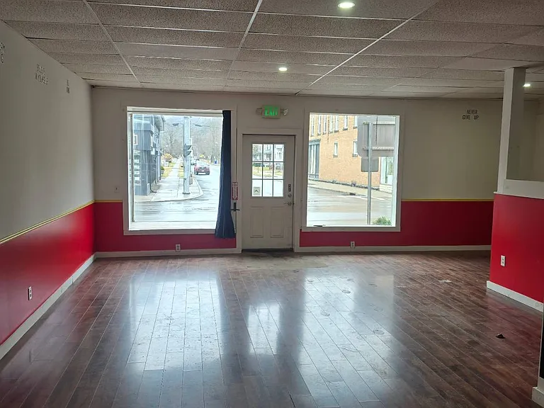 145 Delaware St — Photo 2
