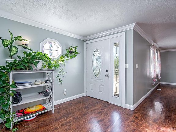 3rd image of 7066 Cliffstone Dr