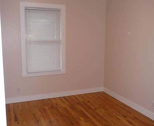 2nd image of 853 Bell St