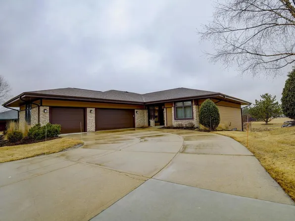 9302 Windy Point, Verona, WI 53593