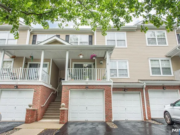 92 Carter Rd, Wanaque, NJ 07465