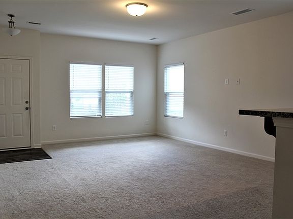 3rd image of 314 Crusader Dr