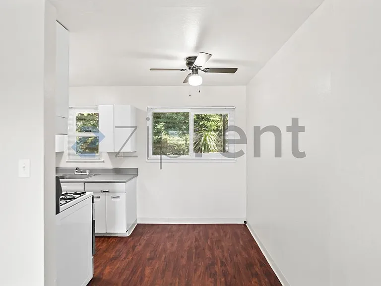 24035 2nd St #209 — Photo 9