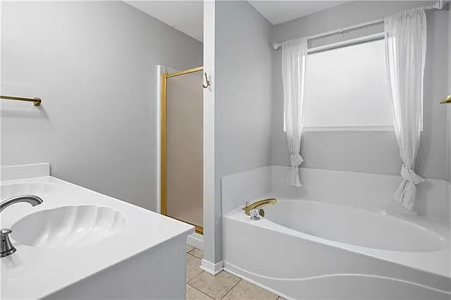 102 Woods Dr — Photo 9