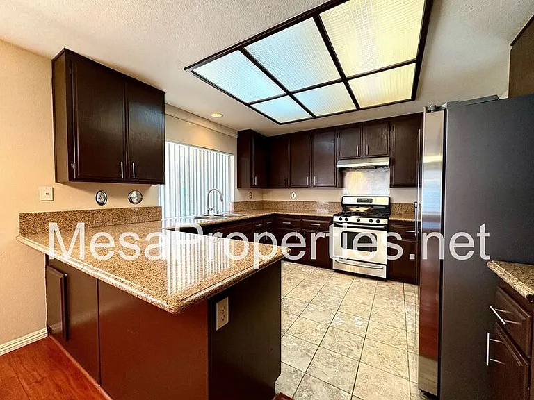 14383 La Crescenta Ave — Photo 9