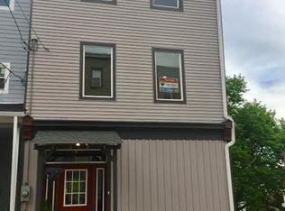 3207 Dobson St, Pittsburgh, PA 15219
