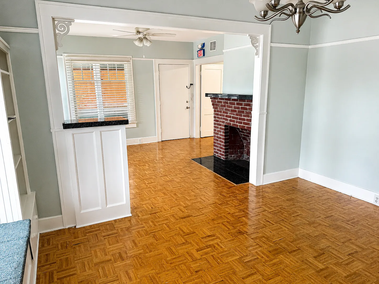 2 bed, 1.5 bath, 1200 sqft, $2,200 — Photo 4