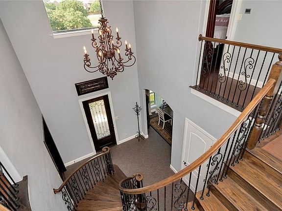 4th image of 4217 Sherman Oaks Ct