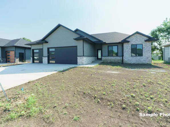 1840 Ogden Ct, South Sioux City, NE 68776
