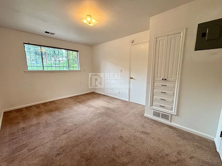 1004 S Arbutus St #1004 — Photo 8