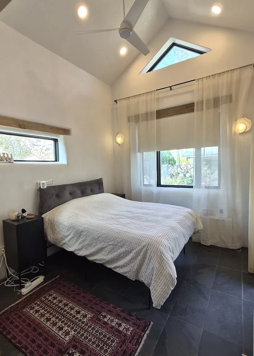 2 bed, 1330 sqft, $2,500 — Photo 3