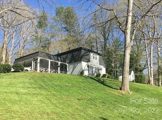 970 24th Avenue Dr NW, Hickory, NC 28601