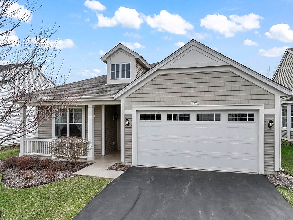 1st image of 925 Prescott Ln