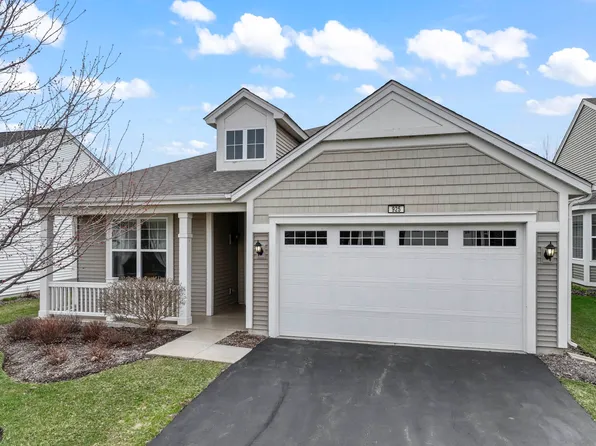 925 Prescott Ln, Pingree Grove, IL 60140