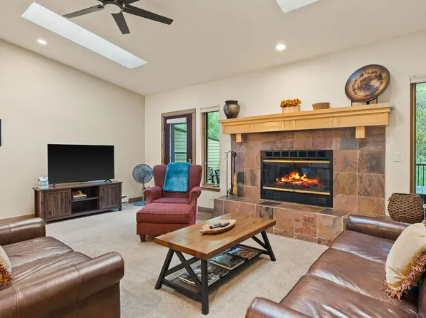 2520 Kinnikinnick Rd Unit M2, Vail, CO 81657