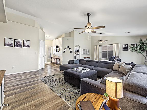 5th image of 4219 W ALAMEDA Road
