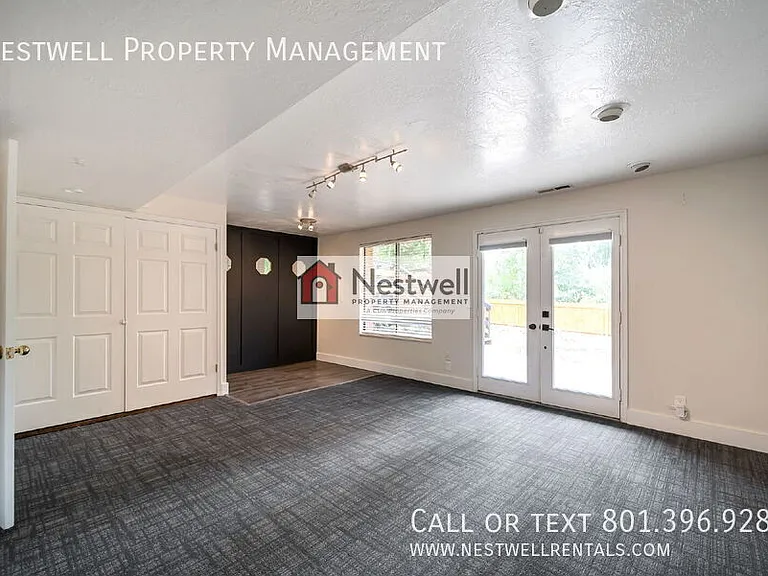 659 W Halifax Ct — Photo 30