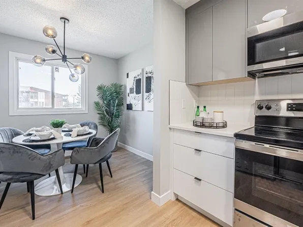 919 N 38th St NE #602, Calgary, AB T2A 6E1