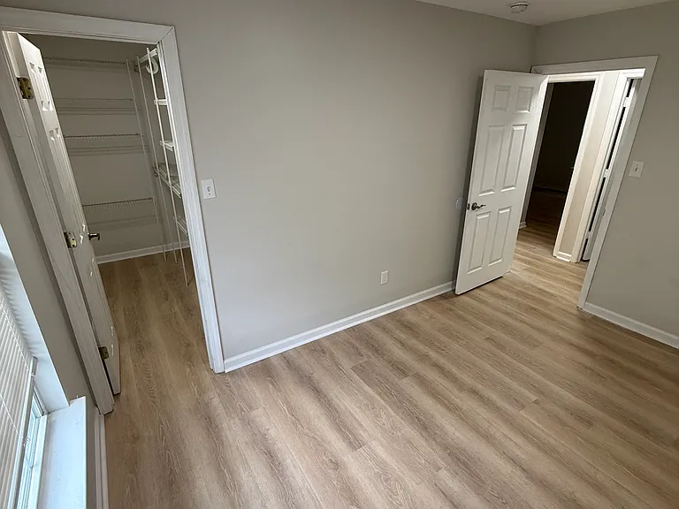 125 Earl Ave #C — Photo 10