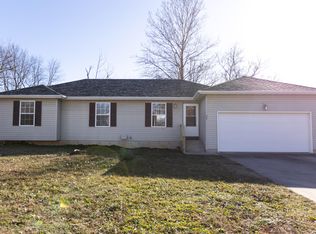 624 E Livingston Street, Springfield, MO 65803
