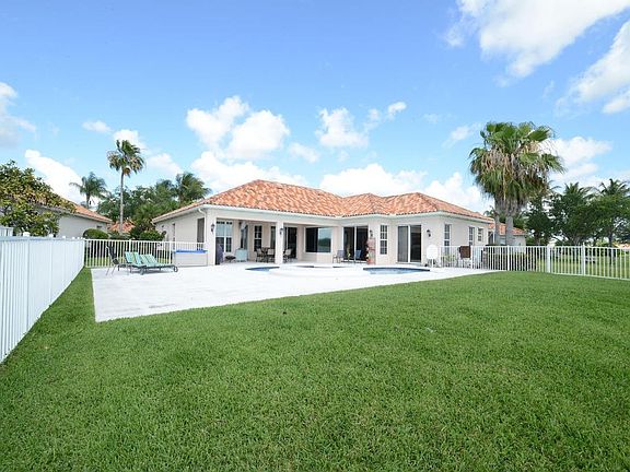 Home For Sale In Riverwalk