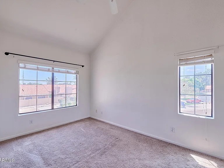 1001 N Pasadena St #61 — Photo 13
