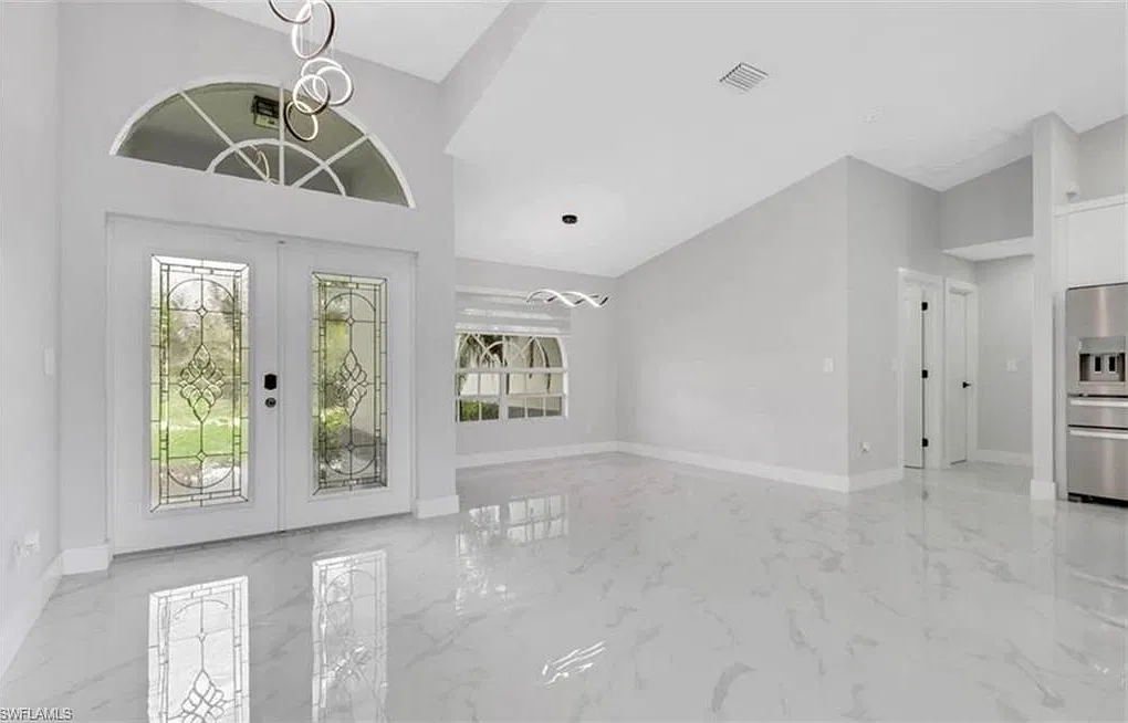 4 bed, 3.0 bath, 2118 sqft, $3,500 — Photo 3