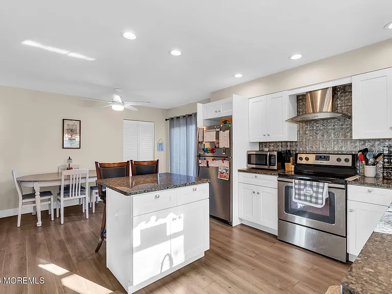 601 Sandra Dr — Photo 14