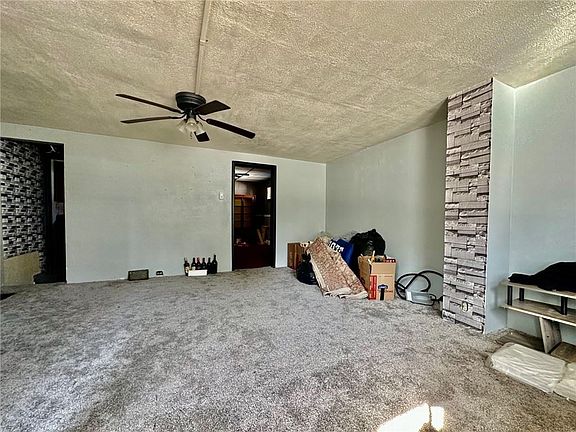 4th image of 3170 McRoberts Rd