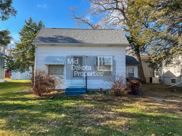 813 N Sanborn Blvd, Mitchell, SD 57301