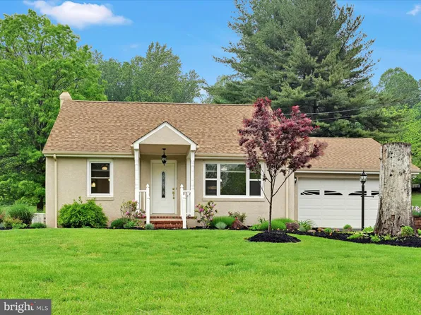 1553 Saint Peters Rd, Pottstown, PA 19465
