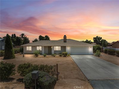 22163 Broken Lance Rd, Apple Valley, CA, 92307