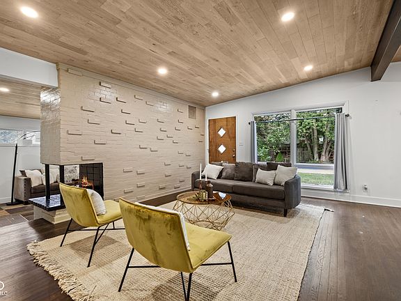 5th image of 835 W 53rd St
