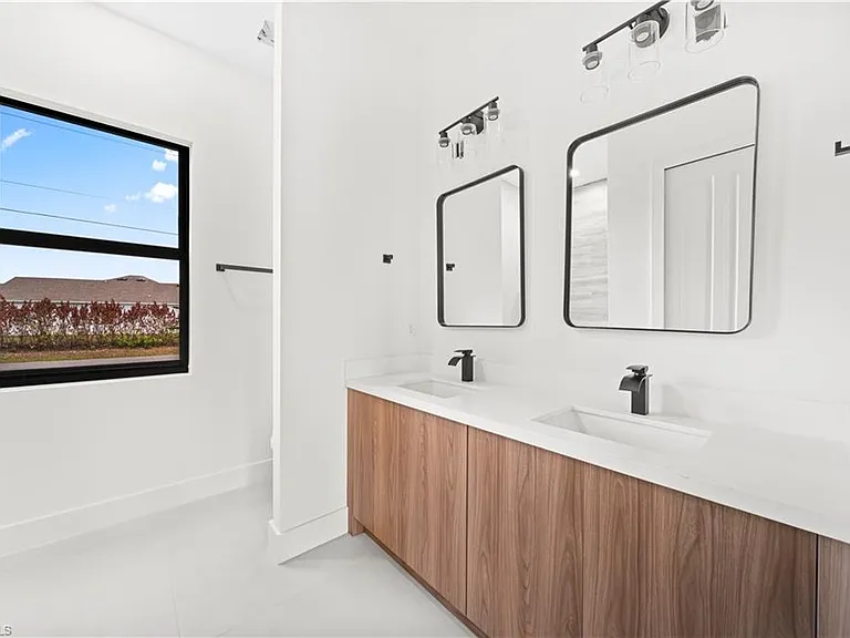 2705 Darlene Pl — Photo 20