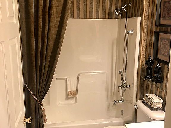 Guest Bedroom Bath