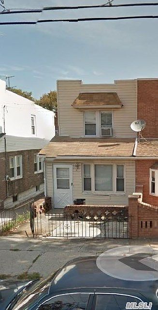 1st image of 2029 E 55th St