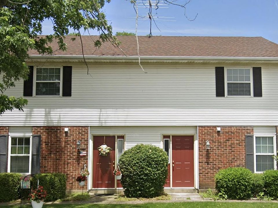 1st image of 57 Maxwell Ct #57