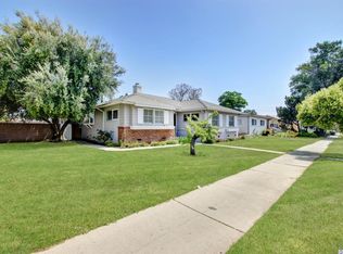19521 Victory Blvd, Reseda, CA 91335