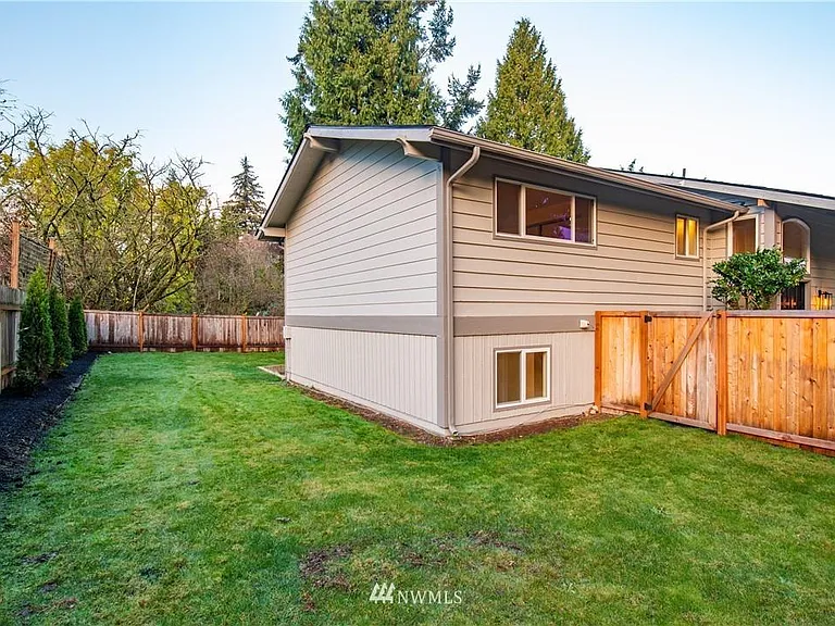 13348 NE 80th St — Photo 30