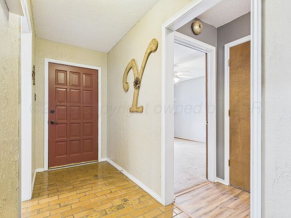 5th image of 2639 N Fir St