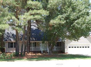 1123 Greenbriar Dr, Vass, NC 28394