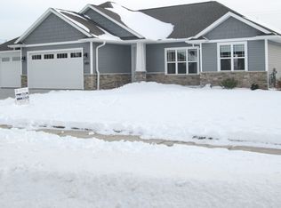 2473 Warm Meadows Dr, Green Bay, WI 54303