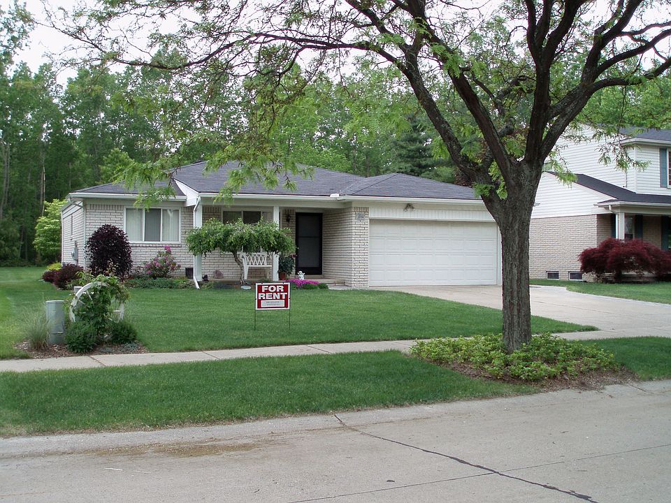 1st image of 12886 Beresford Dr