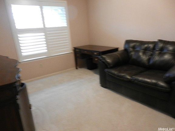 3rd image of 208 Bernice Ave