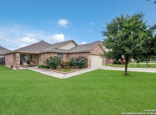 1833 Sunspur Rd, New Braunfels, TX 78130