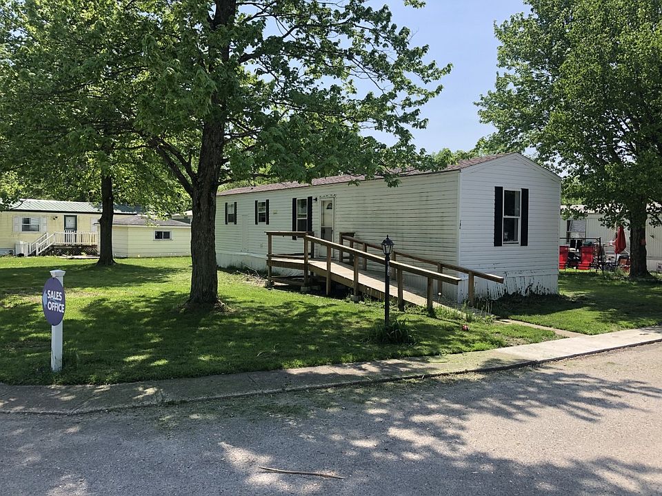2nd image of 530 Reynolds Dr #104