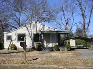 616 39th Pl, Fairfield, AL 35064