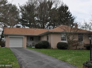 17709 Parkridge Dr, Gaithersburg, MD 20878