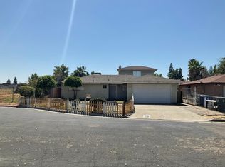 212 Clemmensen Ave, Madera, CA 93637
