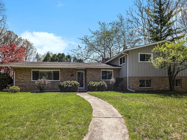 3606 Chatham Way, Ann Arbor, MI 48105